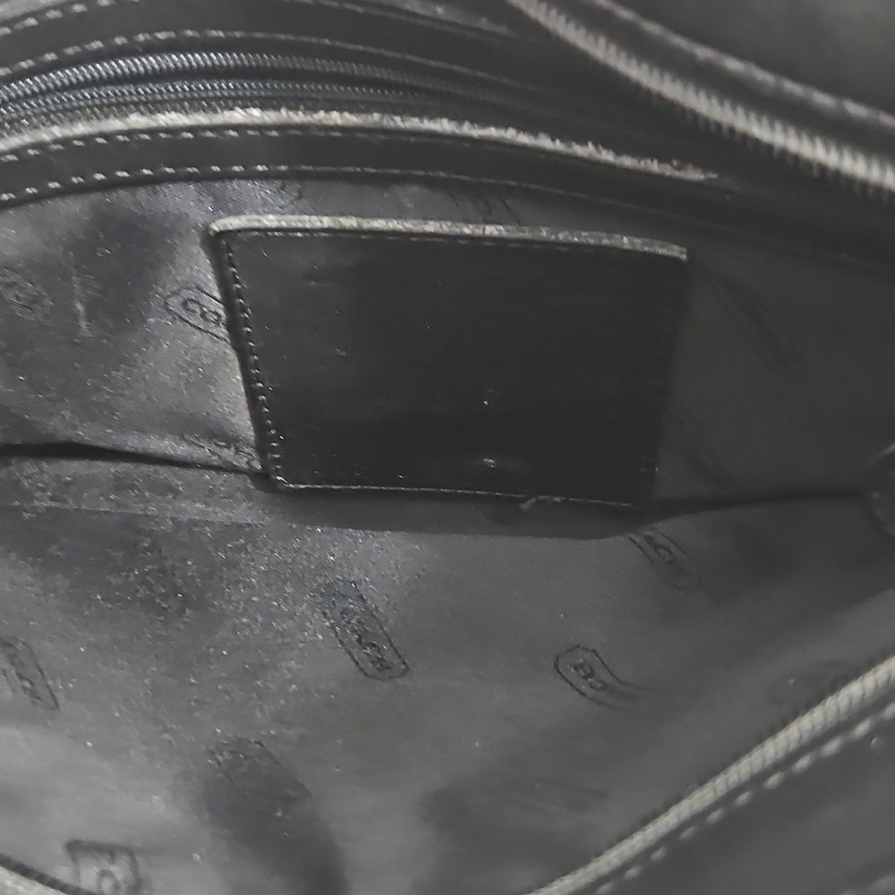 Coach Chelsea Zip Top Shoulder Bag Black Glove Tanned Leather 6000 USA - Picture 6 of 15